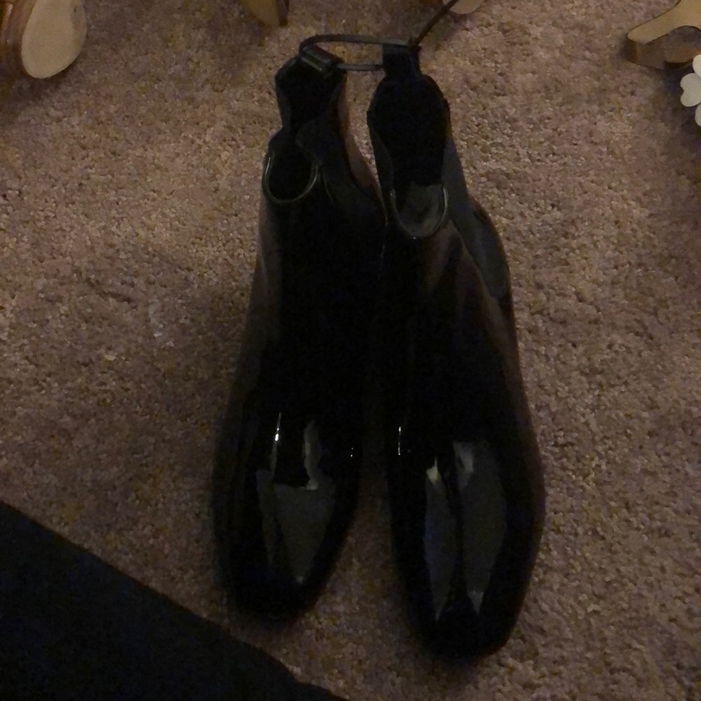 Michale kors booties